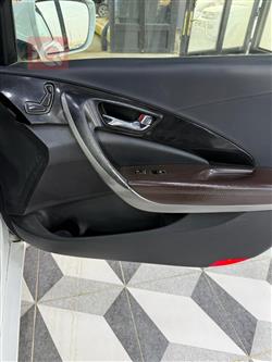 هيونداي أزيرا